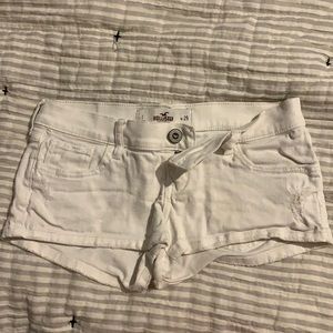 Hollister size 1 (25) white jean shorts